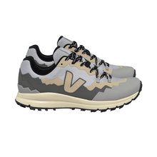 Fitz Roy Light Shark Almond.