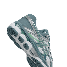 Gel-Cumulus 16 White Ironclad.