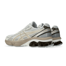 Gel-Kinetic Fluent White Marzipan.