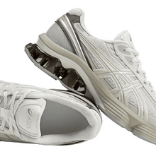 Gel-Kinetic Fluent White Marzipan.