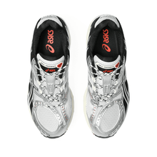 Gel-Nimbus 10.1 White Black.