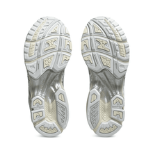 Gel-Nimbus 10.1 White Pure Silver.